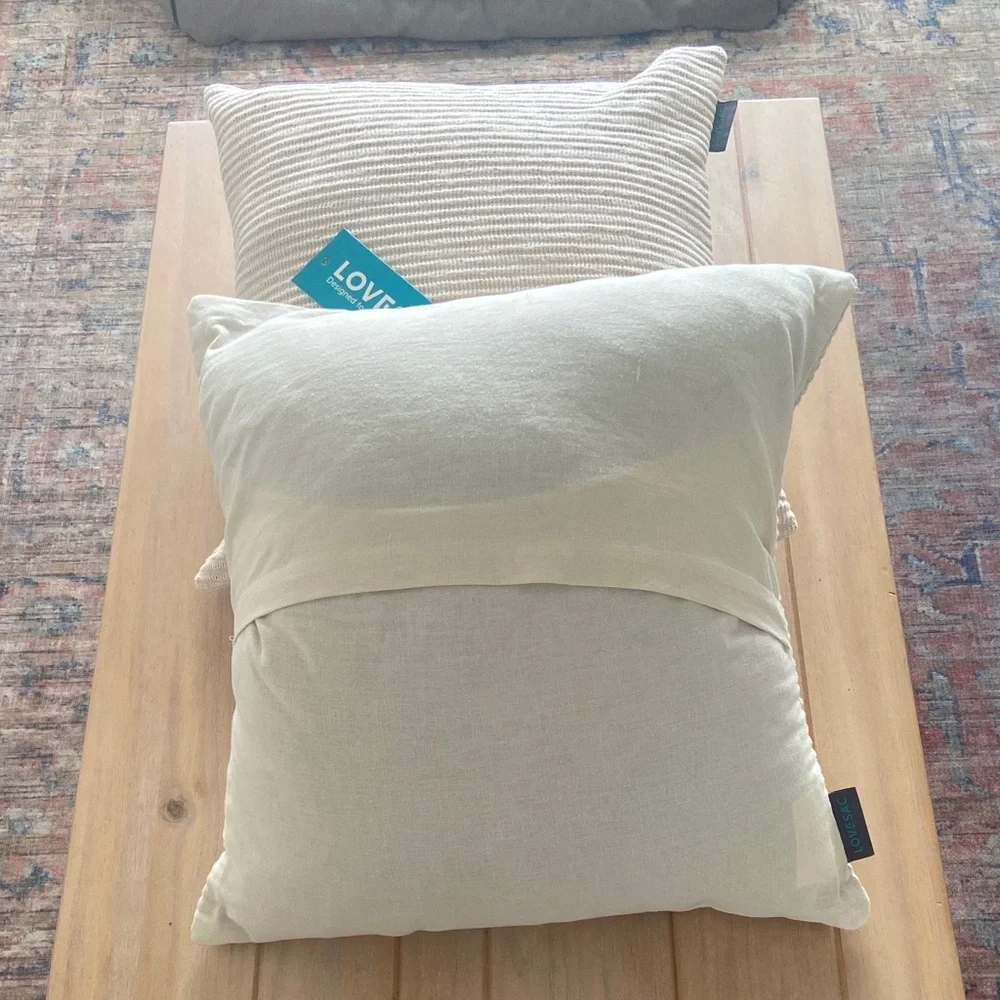 Lovesac 18x18 Throw Pillow Cover and Insert: set of 2 - Picture 4 of 7